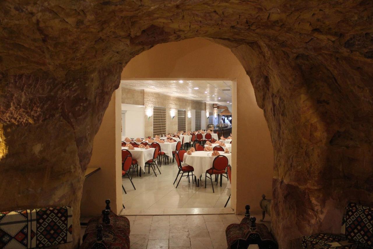 Edom Hotel Wadi Musa Eksteriør billede
